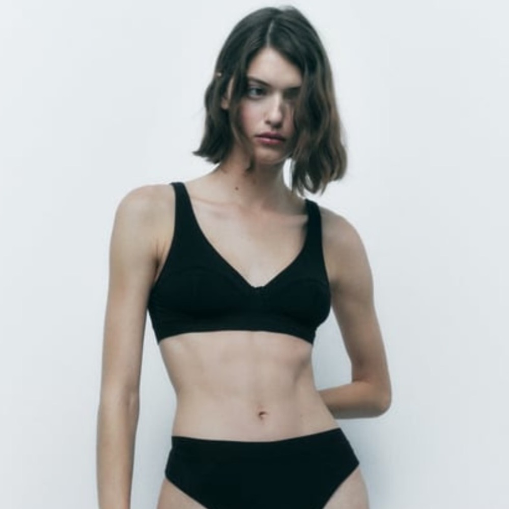 NWT Zara seamed mesh bralette bra minimal layering crop bra top bandeau black